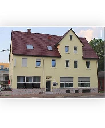 Hotel Eisenbahn 克赖尔斯海姆 外观 照片